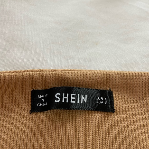 SHEIN tan crop-top spaghetti strap - Picture 3 of 3